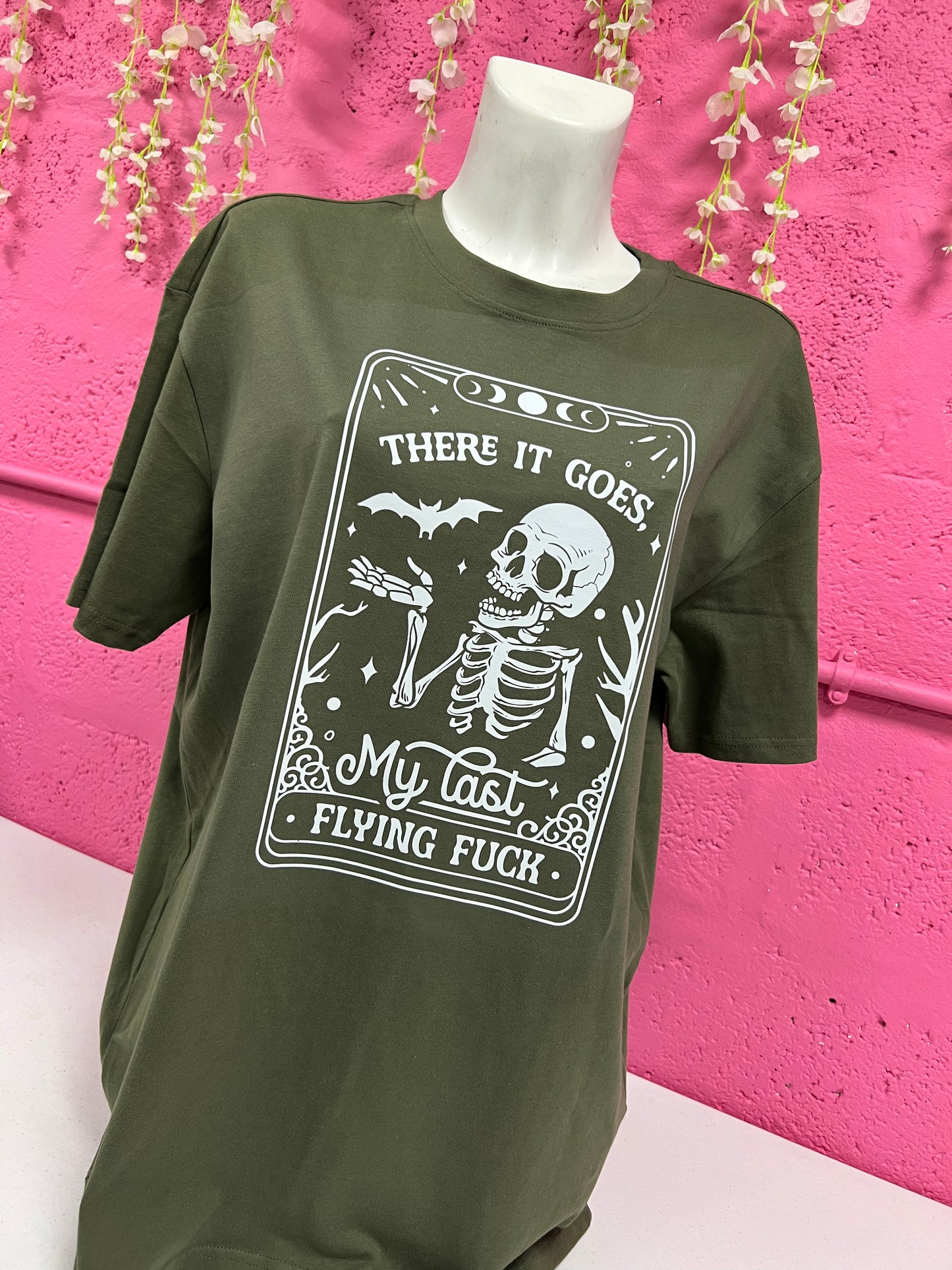 There Goes My Last Flying F*ck Tarot Overszied T-shirt