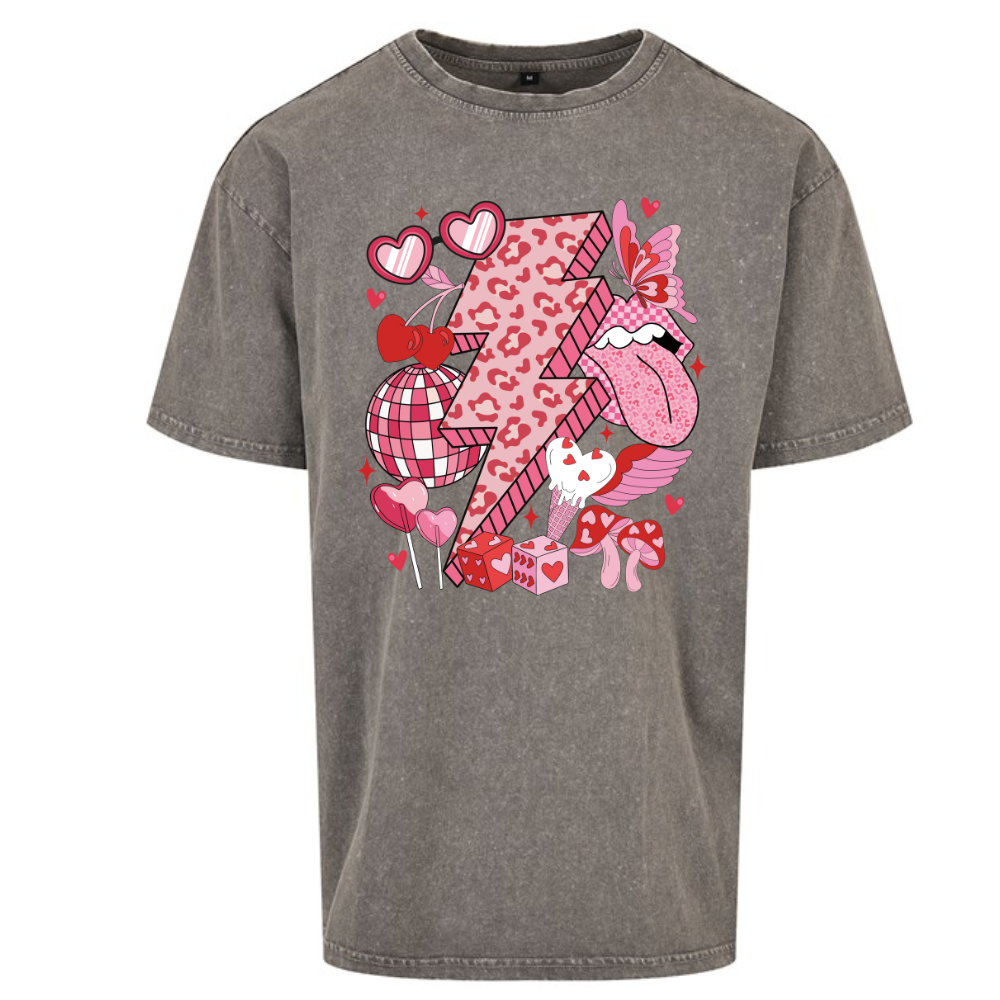 Love Bug Hippy Valentines Overszied T-shirt
